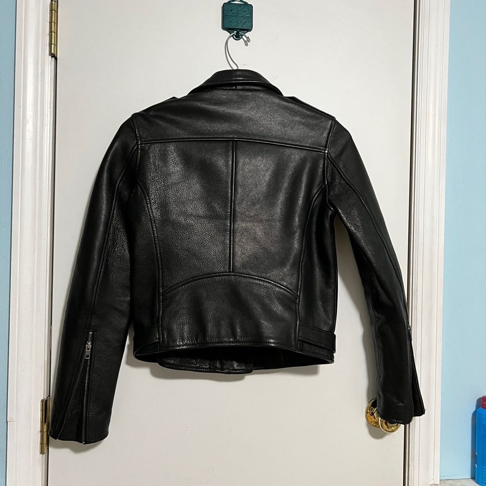 *SALE* NEUW Genuine leather motorcycle jacket.  NWOT!  Very high quality. - Picture 5 of 8